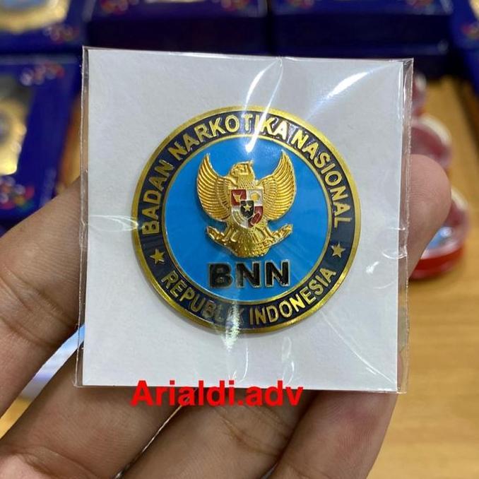 Pin BNN kuningan sepuh emas magnet pin bnn kuningan magnet