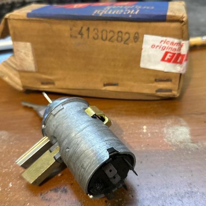 New  Fiat 4130282 Ignition Switch Fiat 850 Spider Fiat 1500 Cabrio Fiat Dino Spider