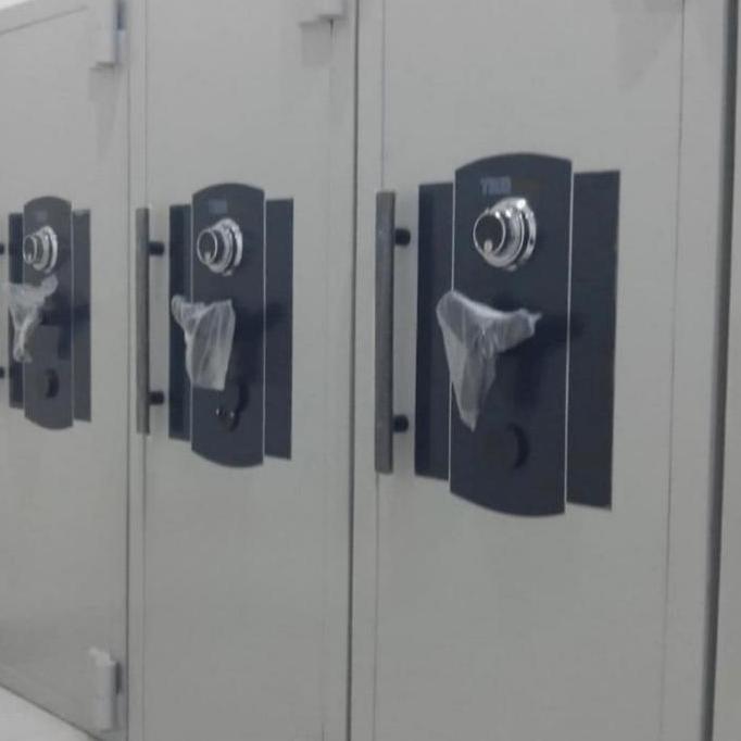 Brangkas Ukuran 1,5 Meter Berat 900 Kg 1 Ton Merk True Safes Europe 4 Brankas Uang Besar Brankas Ema