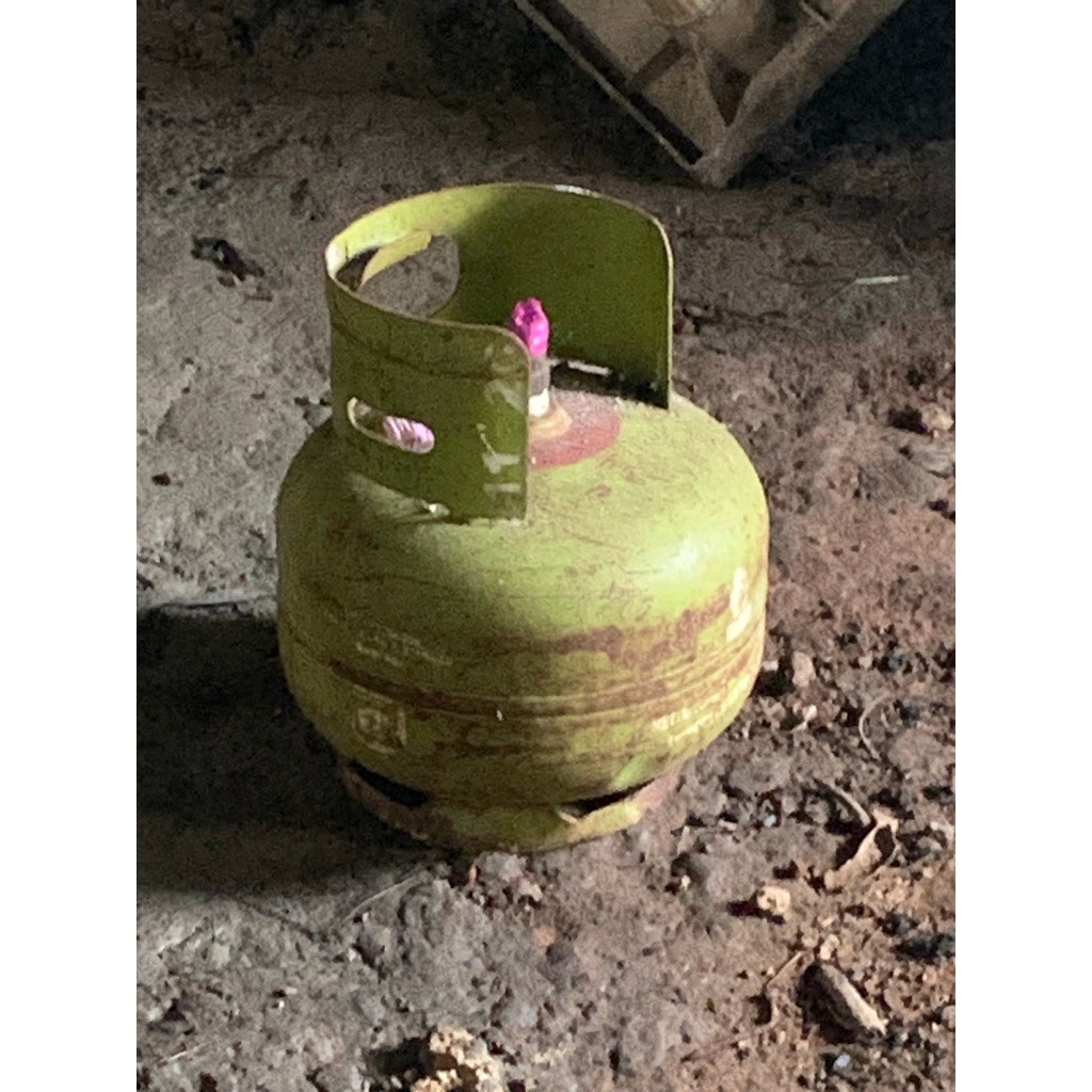 tabung gas kosong