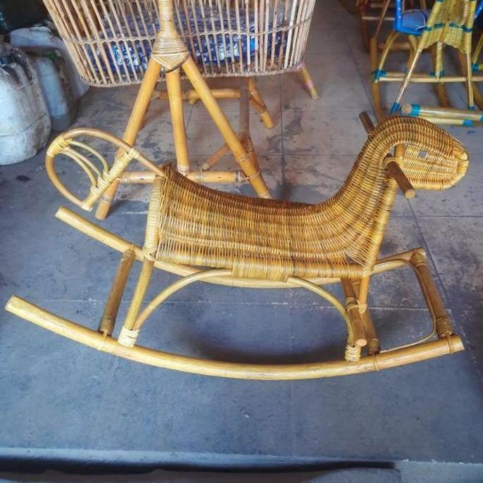 mainan kuda kudaan anak anak dari rotan /kuda kudaan rotan alami termurah