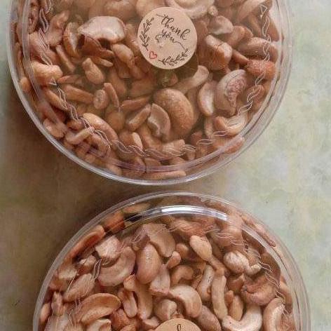kacang mete sulawesi