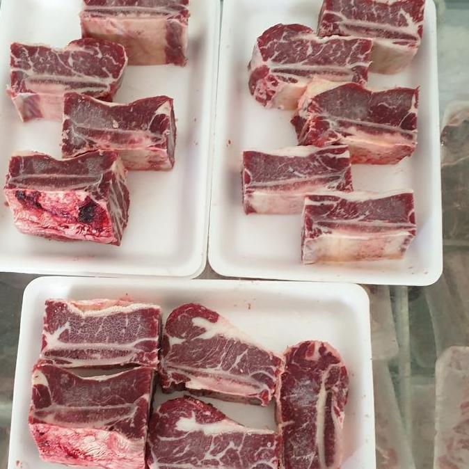 Beff- Tulang Iga Sapi, Daging Tebal Iga Soup,Iga Sapi Shortribs Import 3-5Cm Frozen