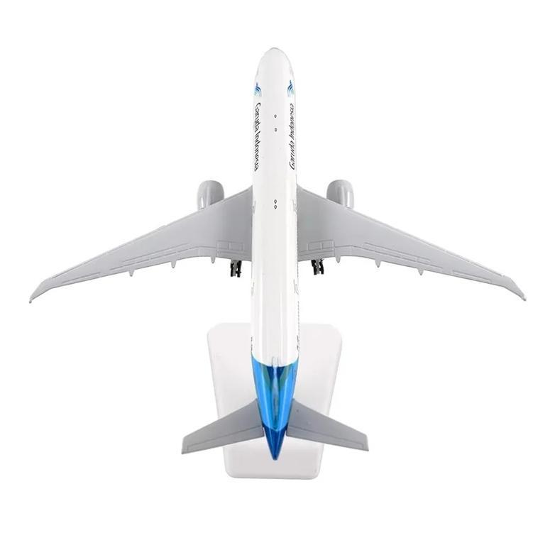 HOT [Garansi] Miniatur Diecase Pesawat Garuda 20 cm Ada Roda Boing 777 1:200