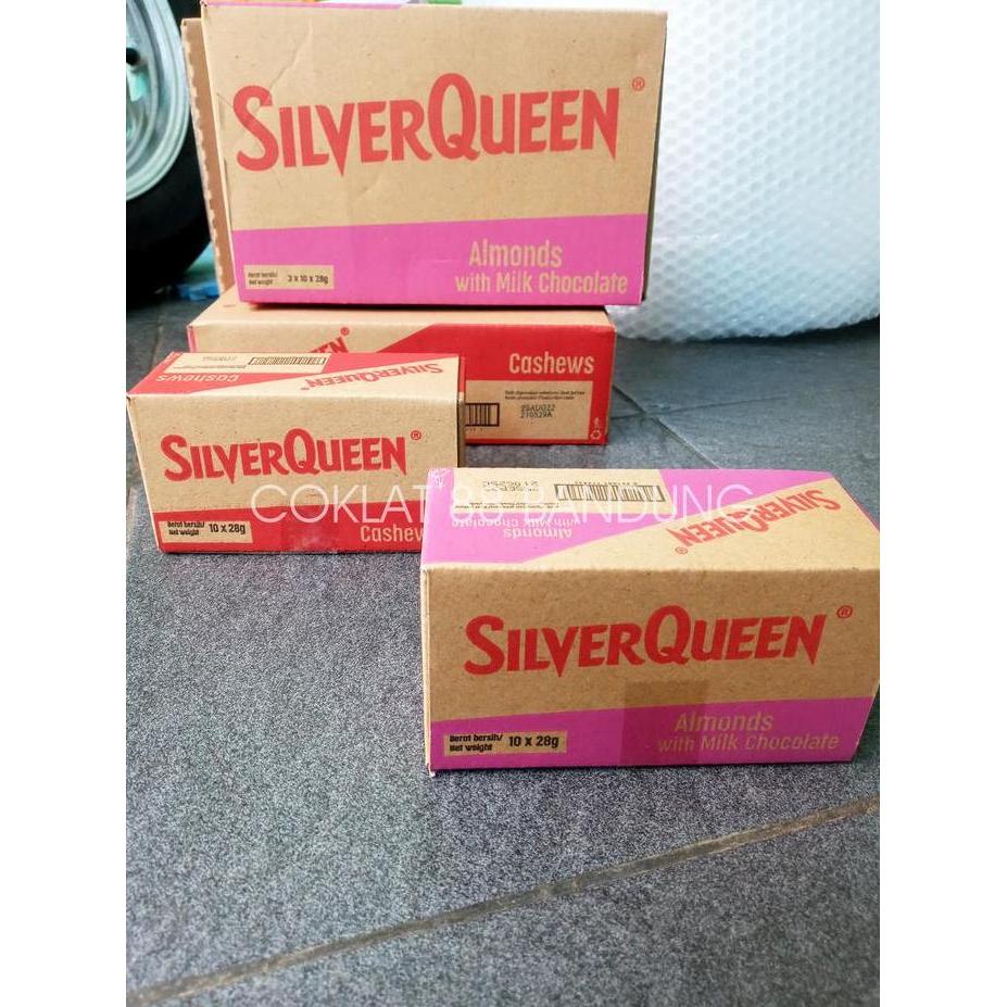 SilverQueen Mini 22gr 1 Box Isi 10 Pcs Coklat Mede Almond Mix Rasa Untuk Hampers Parcel