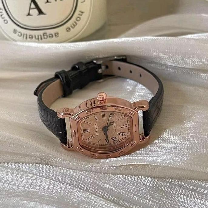 Jam Tangan Wanita Strap Kulit Croco Ulzzang dengan Casing Stainless Steel - Kokoh dan Elegan Watches