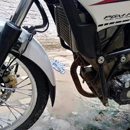 sambungan spakbor depan cb150r old