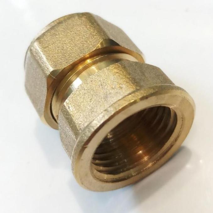 sambungan pipa air panas sok drat dalam 1/2 inci kuningan