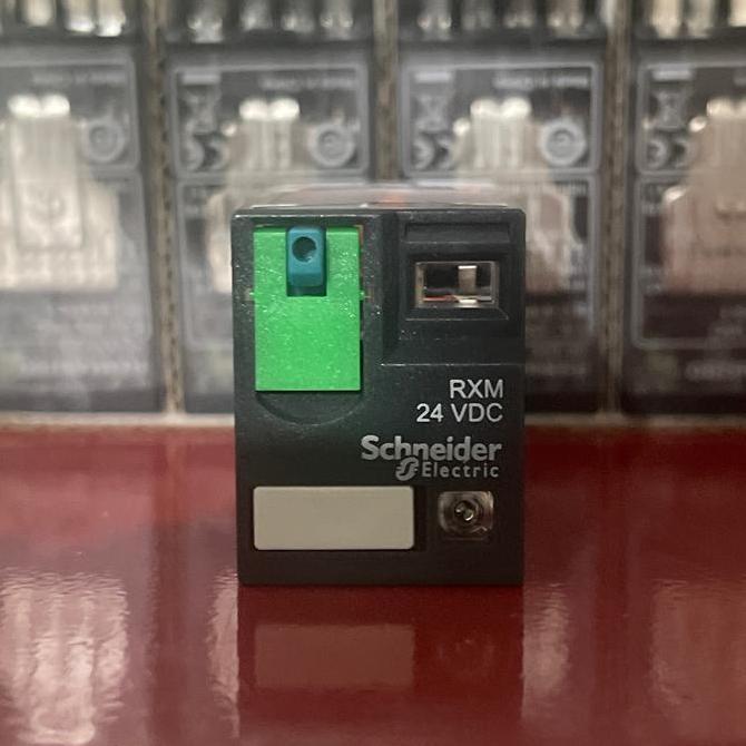 RXM4AB2BD Relay 24VDC 650ohm 6A 4PDT RXM Series Power Relay PS10