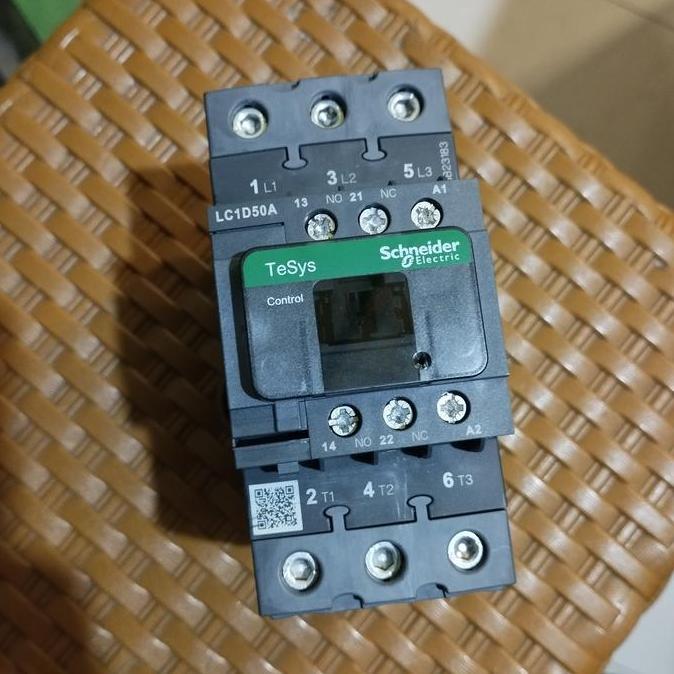 kontaktor schneider 3P 80A 220V LC1D50AM7- LC1D50A-LC1D50