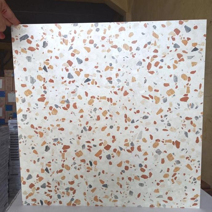 KERAMIK 50X50 TERASO MILAN HABITAT CUTTING PUTIH CREAM MOTIF pasi ori
