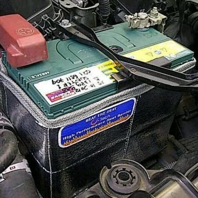 Toyota Yaris Peredam Panas dan Pelindung Aki Mobil