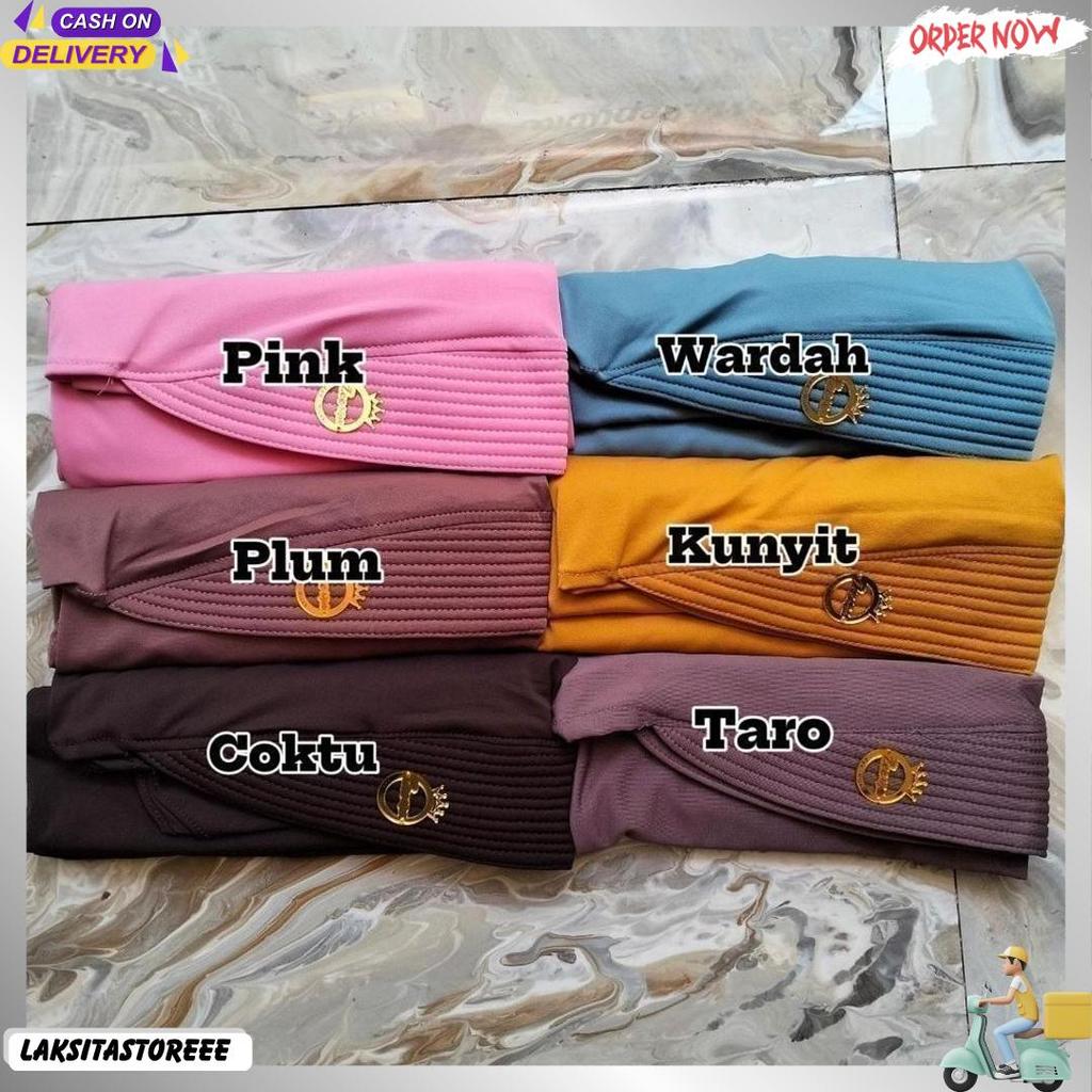 Segitiga Pet Tassel / Jilbab Instan / Jilbab Segitiga / Jilbab Jersey / Segitiga Instan Jersey / Jil