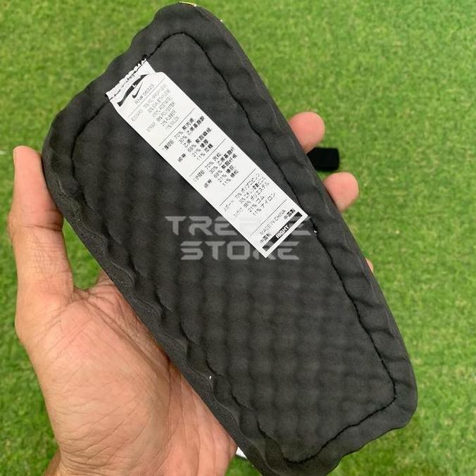 PROMO DEKER ORIGINAL NIKE MERCURIAL HARD SHELL PELINDUNG TULANG KERING SEPAK BOLA FUTSAL TERMURAH WA