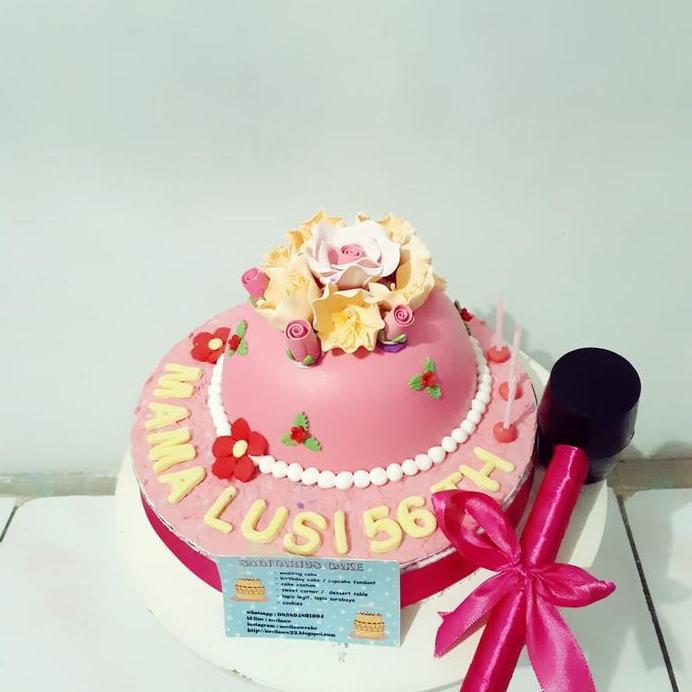 pinata cake /pinata chocolate karakter