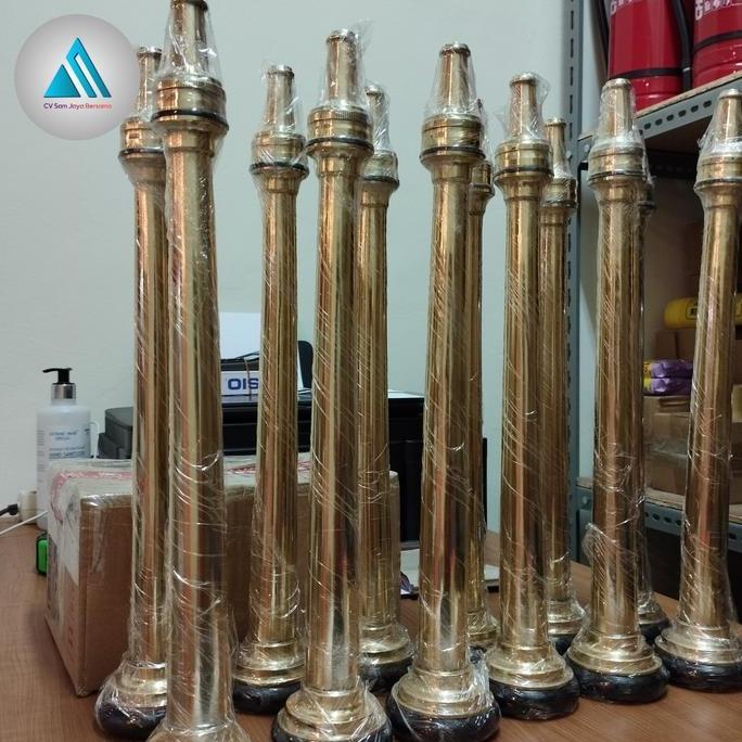 nozzle pemadam / semprotan pemadam / kuningan