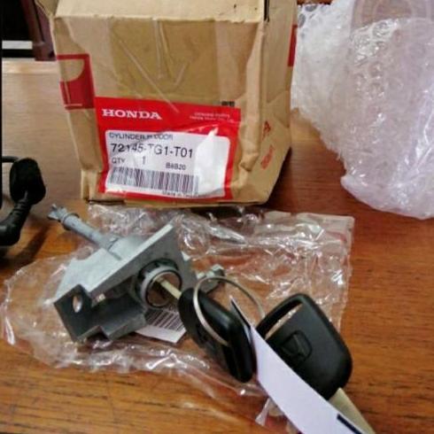 Kunci Pintu / Silinder Pintu Depan BRIO BRV MOBILIO Original