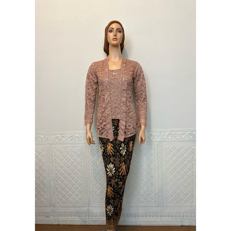Unik Atasan Kebaya/Kebaya Jumbo/Kebaya Modern/Kebaya Brukat/Kebaya Wisuda/Kebaya Terbaru/Tunik/Kebay