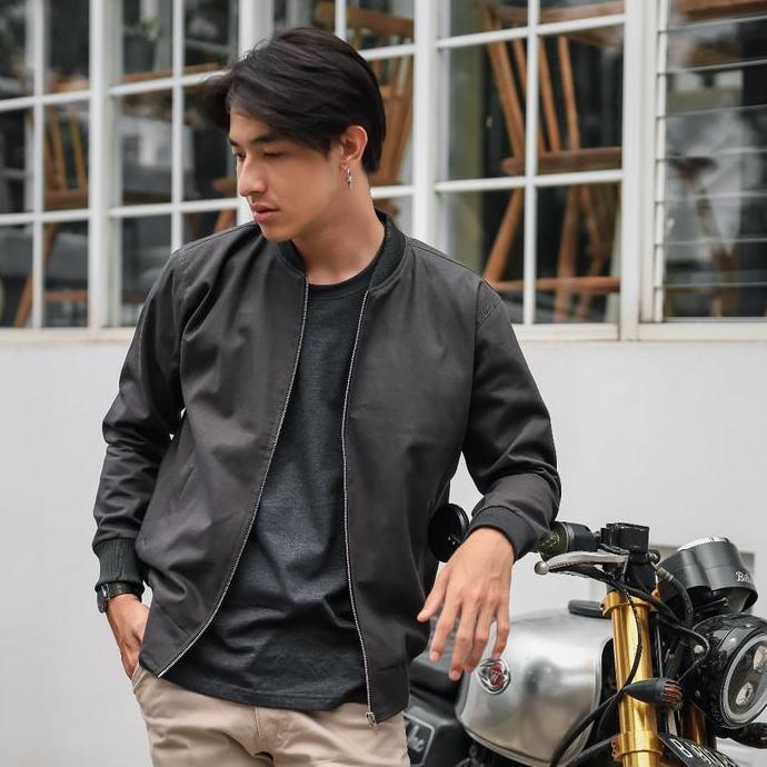 Uomo- Esns Jaket Bomber Canvas Pria Premium Slimfit Tahan Angin Nyaman Casual Keren Tebal Distro Zip