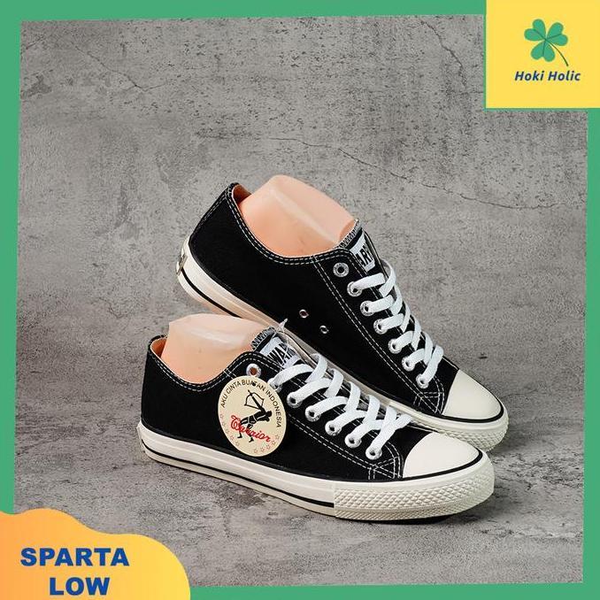 Sepatu Pria Sepatu Warrior Sparta Lc Black White / Warrior Sparta Low Casual Shoes  Sneakers  Hitam 