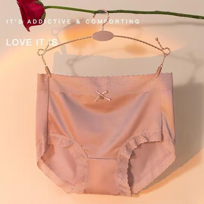 Celana Dalam Wanita Nyaman Murbei Satin Lembut Halus Elastis Big Size 5C257 Cantik Lingerie Transpar