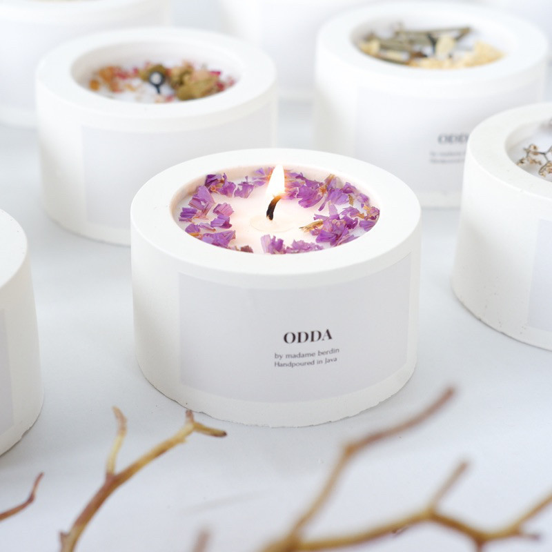 Lilin Aromaterapi Oddahome Scented Candle 45Gr By Madame Berdin Concrete Pot Semen Lilin Aromaterapi