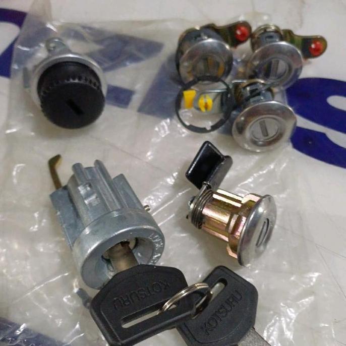 Kunci pintu tangki bensin Laci SET Toyota Kijang Super Grand Minibus Van
