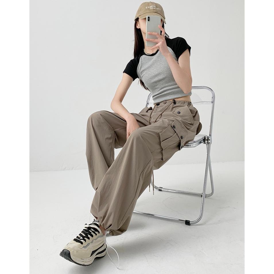 Celana Cargo Wanita Korea Style- Friday Outfit_Celana Panjang Parasut Wanita Gaya Korea Aurora Cargo