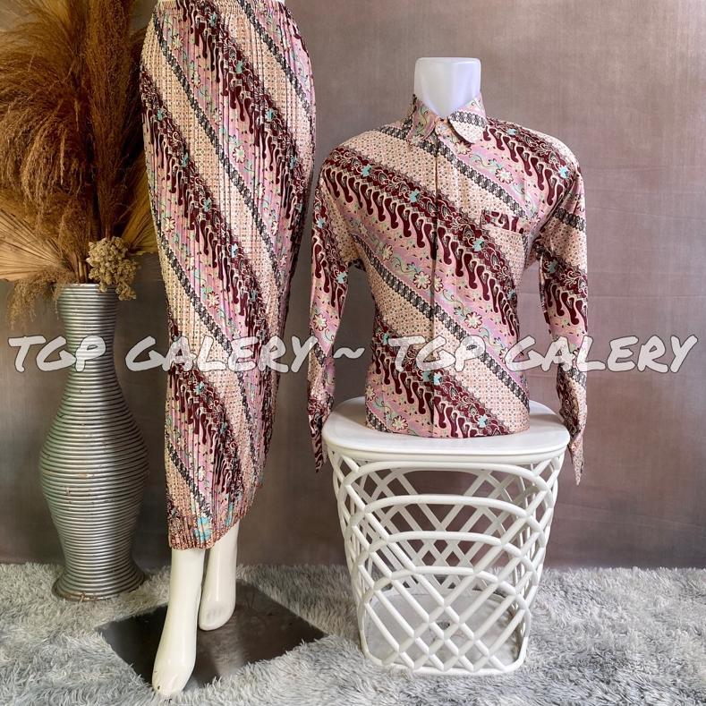 NEW Baju Batik Couple Pasangan / Set Couple Rok Plisket / Batik Couple Lengan Panjang / Batik Couple