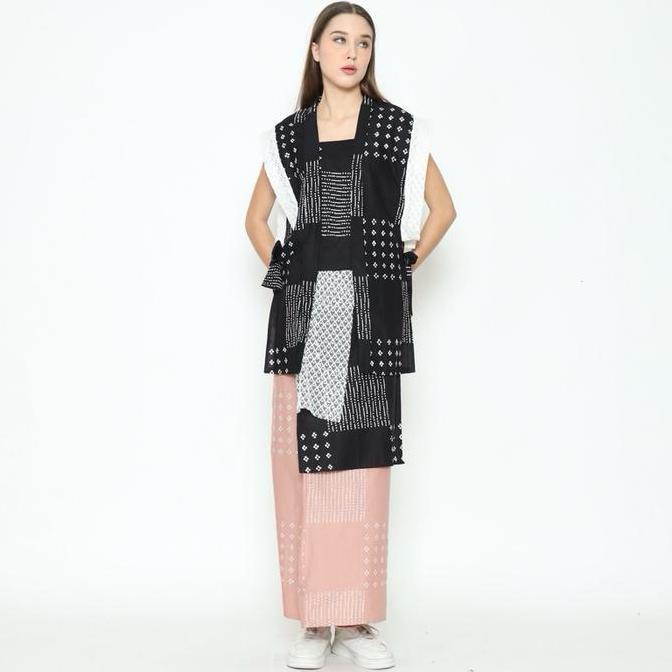 Setelan Elly Vest Kebaya Broklat Mix Sarung Instan Batik Kombinasi Broklat - Atasan, Katun, Pendek, 