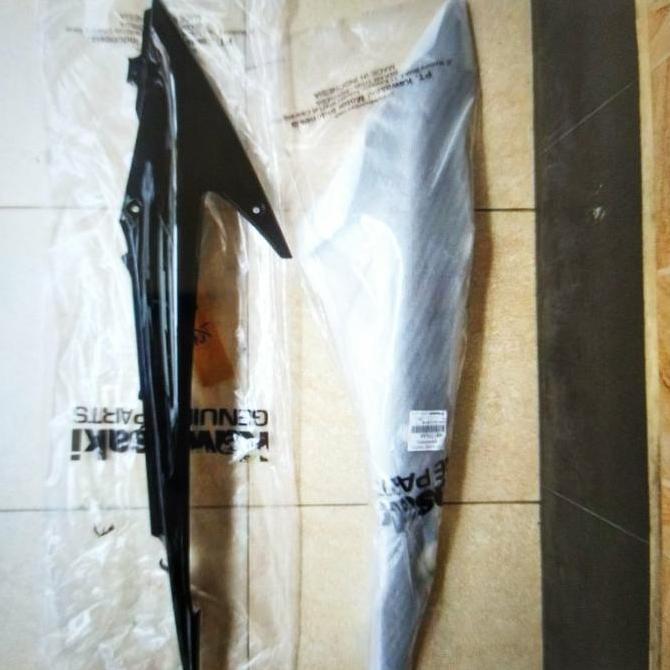 COVER BODY BELAKANG KAWASAKI ATHLETE ORIGINAL KAWASAKI TERBARU