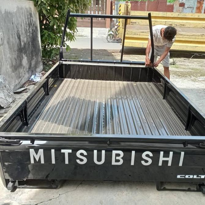 TERBARU - Stiker ori MITSUBISHI di pintu bak L300