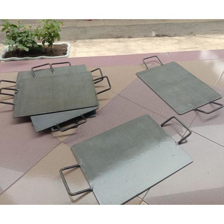 Panggangan/Bakaran/Wajan Roti Bakar Ukuran 40 X 35 Cm Tebal 4Mm