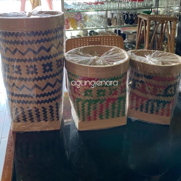 Tatakan Daksina Bambu