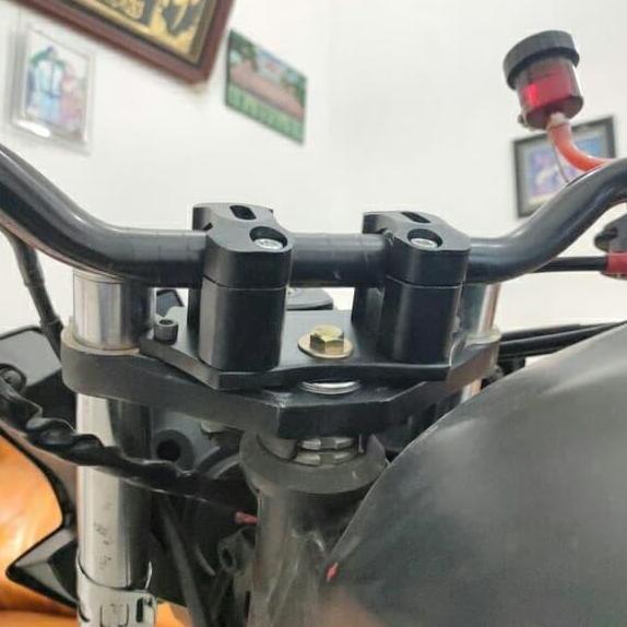 Raiser + Breket Dudukan Stang Fatbar / Cross bar R15 v2 Old PNP
