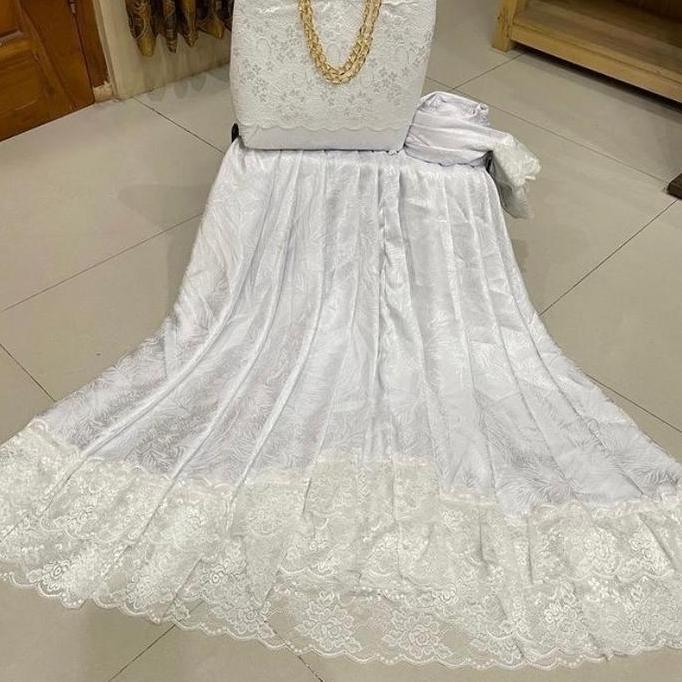 Terbaru mukena dewasa sutra jaguar renda tile r tas rante mukena mewah Cantik Muslim Hitam