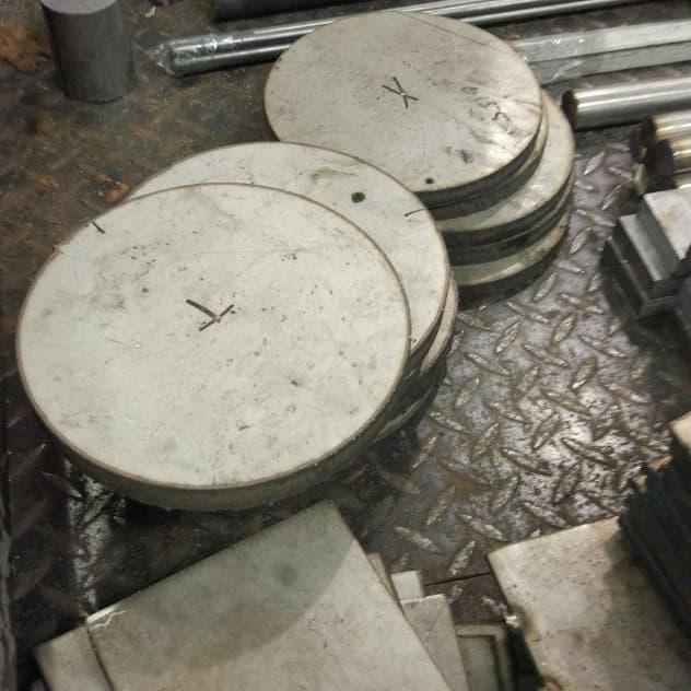 plat bulat stainless 304 tebal 6mm diameter 150mm