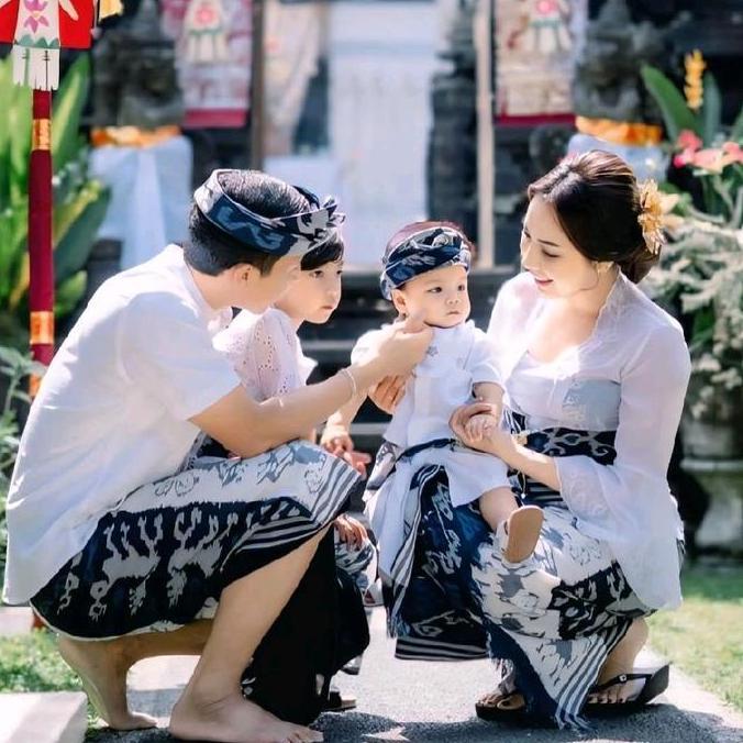 UPFRADE STYLE  Set Couple Family Kamen Saput Udeng Blangket Anak Keluarga Katun Setelan Batik Custom