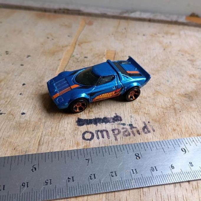 DIECAST HOT WHEELS LANCIA STRATOS 2014 CS99