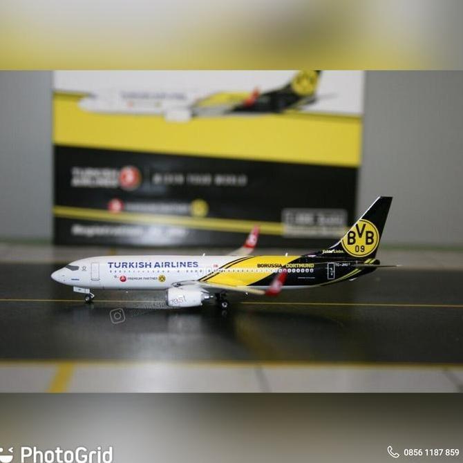 Turkish Airlines Boeing 737-800 TC-JHU Borussia Dortmund Phoenix 1:400