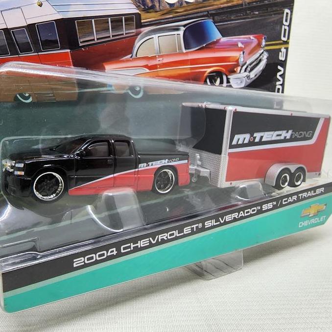 Diecast 2004 Chevrolet Silverado SS / Car Trailer Maisto 1:64 Tow & Go