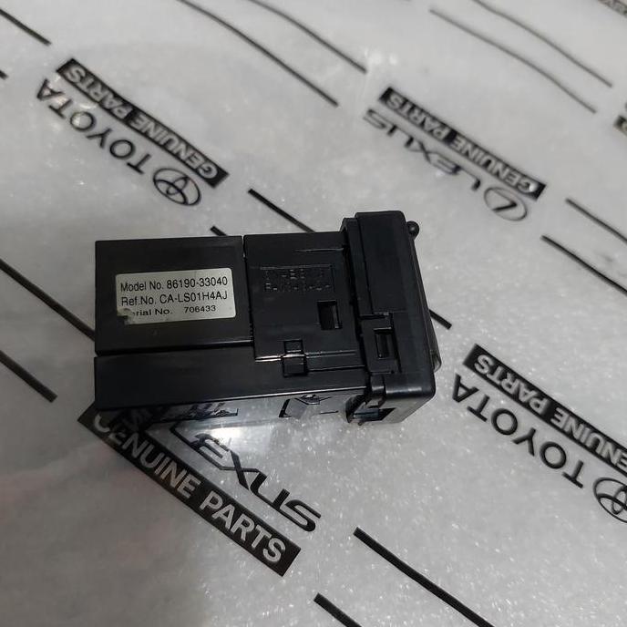 Terbaru.. Usb Aux Toyota Innova Fortuner Yaris Vios Sienta Etios Avanza Xenia