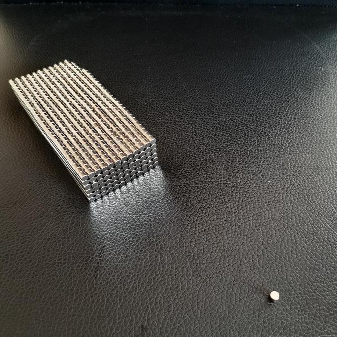 Arte- Magnet Neodymium Bulat Silinder Diameter 4X4 Mm 4X4Mm 4Mmx4Mm 44Mm