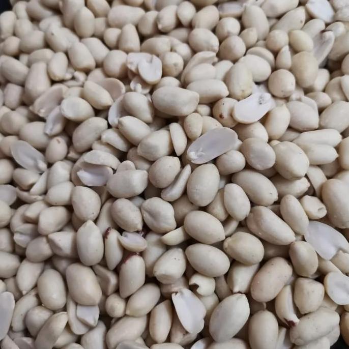 Kacang Tanah Kupas Mentah Vacuum 1 Dus / 25Kg By Ojol