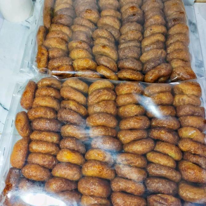 Bre- Kue Cincin Kue Ali Agrem Gula Merah 70 Pcs Mini Kue Tradisional