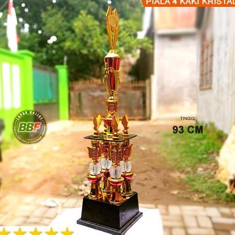 Piala 4 Kaki Mewah Trophy Model Kristal 93 cm