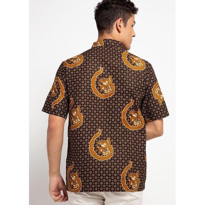 Arjuna Weda Hem Batik Pria Motif Latar Truntum - Regular Fit | Bahan Katun | Lengan Pendek | Kantong