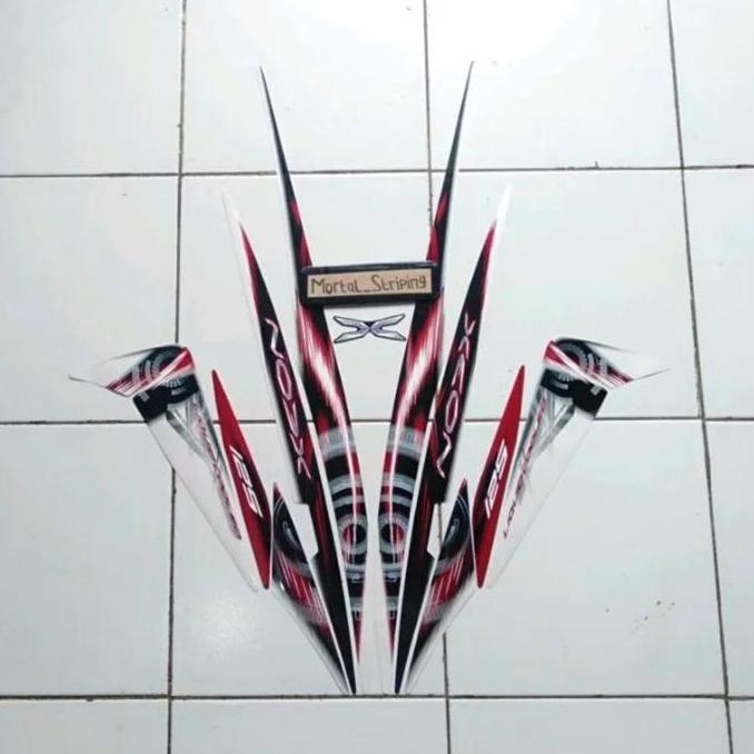 Xeon 125 Karbu 2011 2012 Warna Putih Stiker Striping Lis Body Bodi