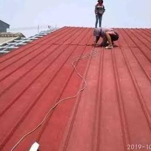 Atap Spandek Pasir Baja Ringan Aluminium Putih