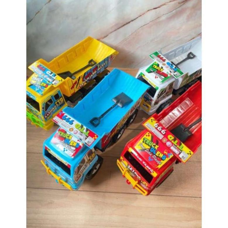 Paket Hemat Mainan Mobil Truk Bak Pasir/Truk Oleng + Stiker Dan Kata2 Ttd New